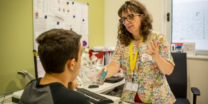 Les infermeres catalanes demanen al Departament de Salut i d’Educació mesures urgents per garantir l’atenció sanitària a l’escola