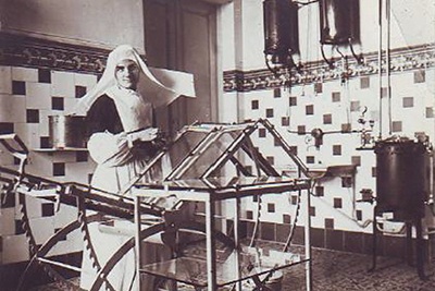 Les epidèmies i el vincle dels ordes religiosos i laics amb la cura, a la jornada d’infermeria històrica de la Febe