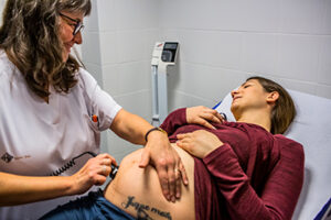 Igualtat: el deute del sistema de salut amb les dones professionals i usuàries