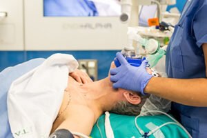 El Consell i els col·legis professionals d’infermeres defensen l’acord de sedacions, davant l’ofensiva legal dels metges